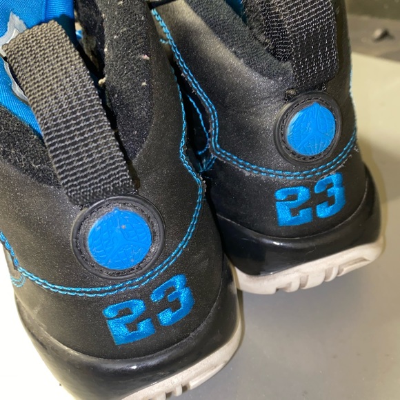Jordan retro 9 “Photo Blue” size 6Y - Picture 3 of 5